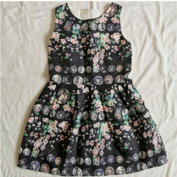 Baroque Floral Mini Dress Sleeveless Small - Picture 1 of 7